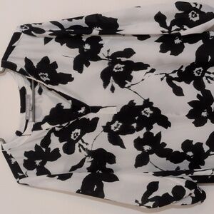 Daniel Rainn Striking White and Black Floral Shirt 3/4 Sleeve Sz M